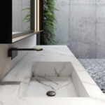Specchio rettangolare Pigreco con telaio in alluminio e illuminazione integrata  - Ideagroup