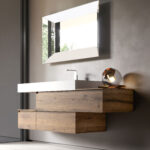Specchio rettangolare Trapezio con telaio in alluminio  - Ideagroup